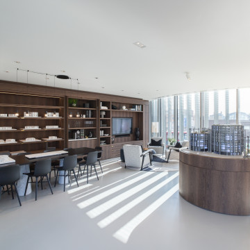 Warm Resin Flooring in an Apartment