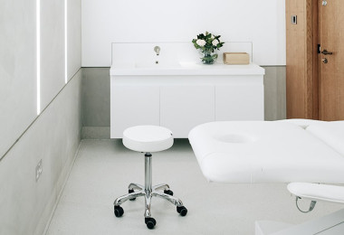 Sphere8 terrazzo resin flooring at Harrods Wellness Clinic