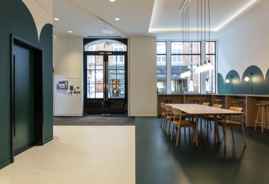 Green and cream split anti slip resin floor 