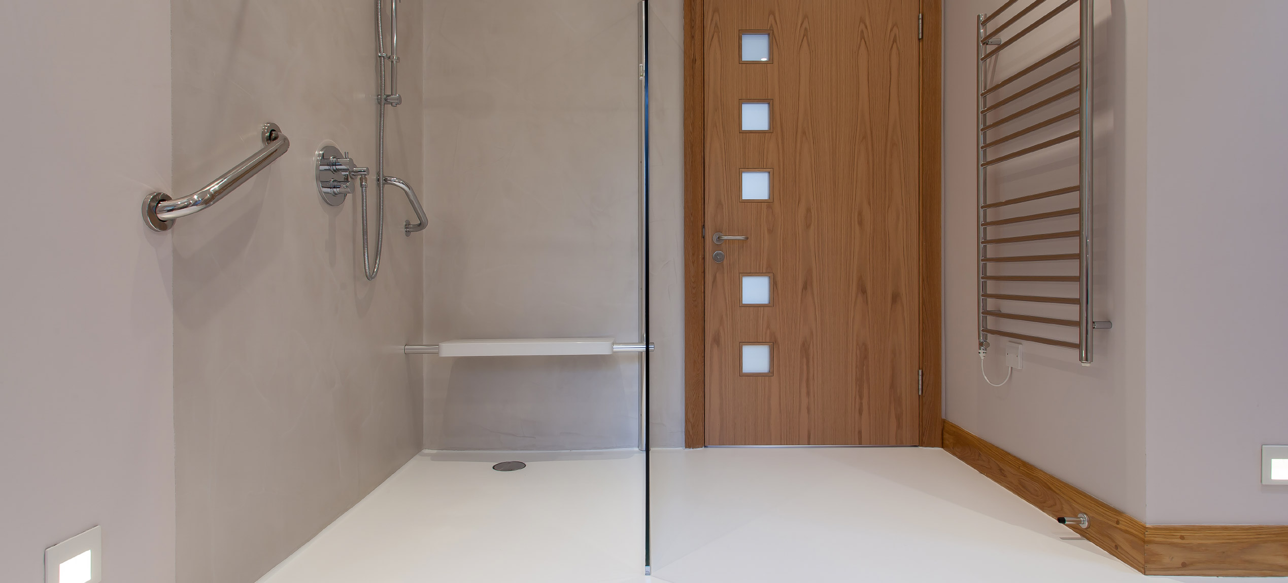 Wet room with Sphere8 resin floors and walls
