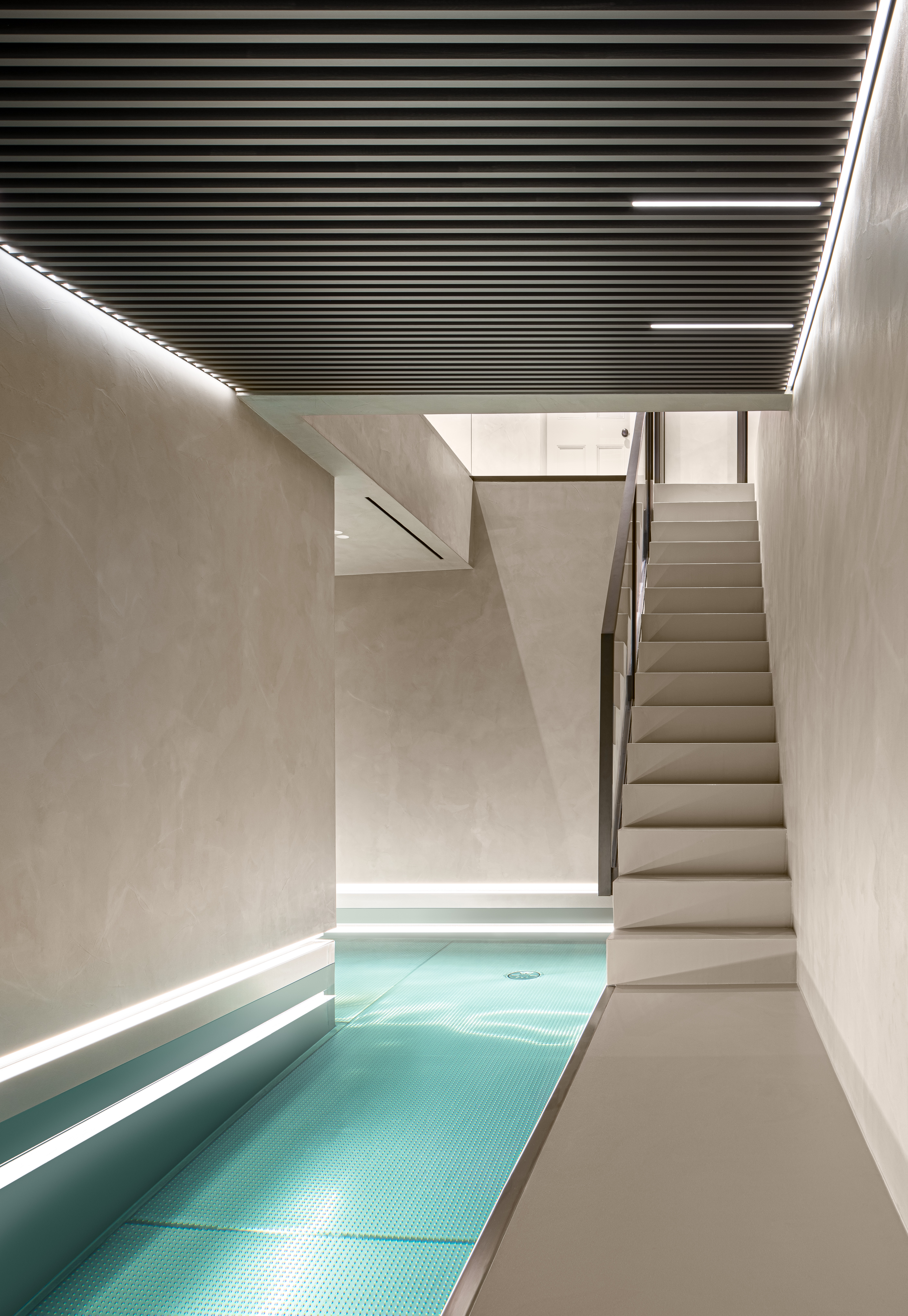 resin wall and floors in indoor swimming pool 