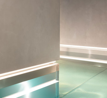 A HealthSphere resin floor in grey