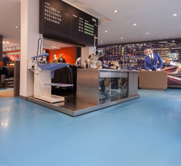 A ForumSphere resin floor in blue